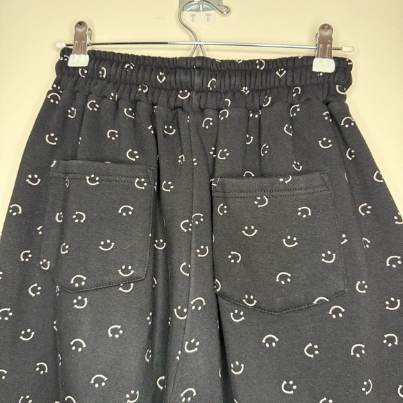 MINJIENA Smile Winter Streetwear Print Airport Loungewear Hoodie Sweatshirt Set - Picture 9 of 15